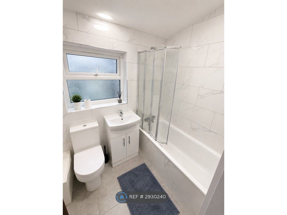 Property photo 3 of 3