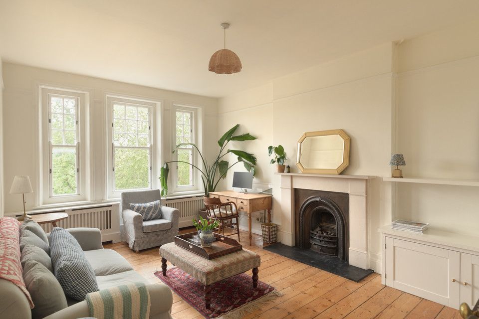 Property photo 1 of 32