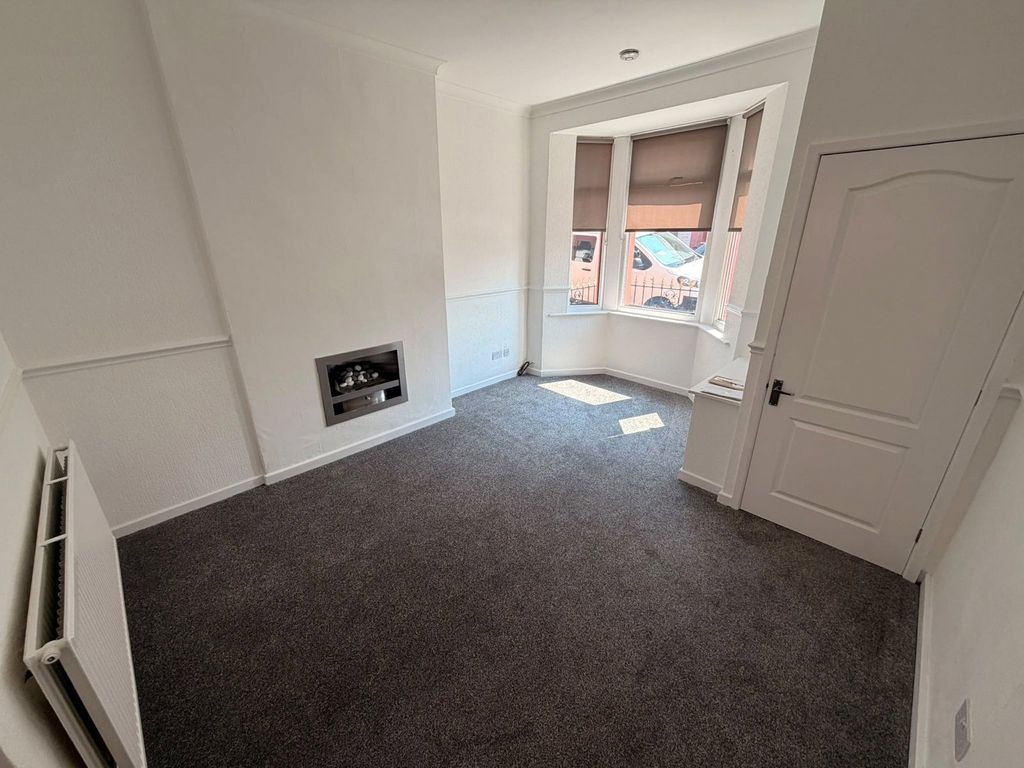 Property photo 2 of 12 Photograph