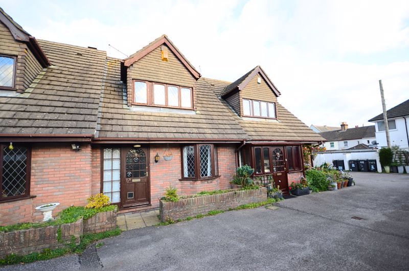 Property photo 1 of 9 Photo 11