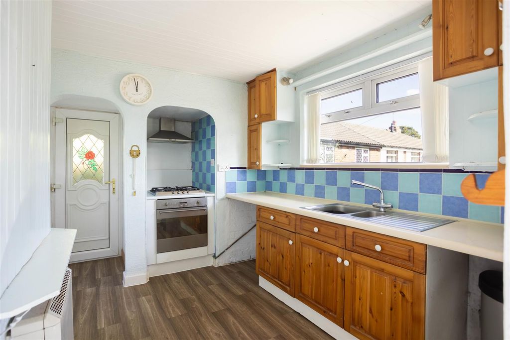 Property photo 3 of 19 00005.Jpg