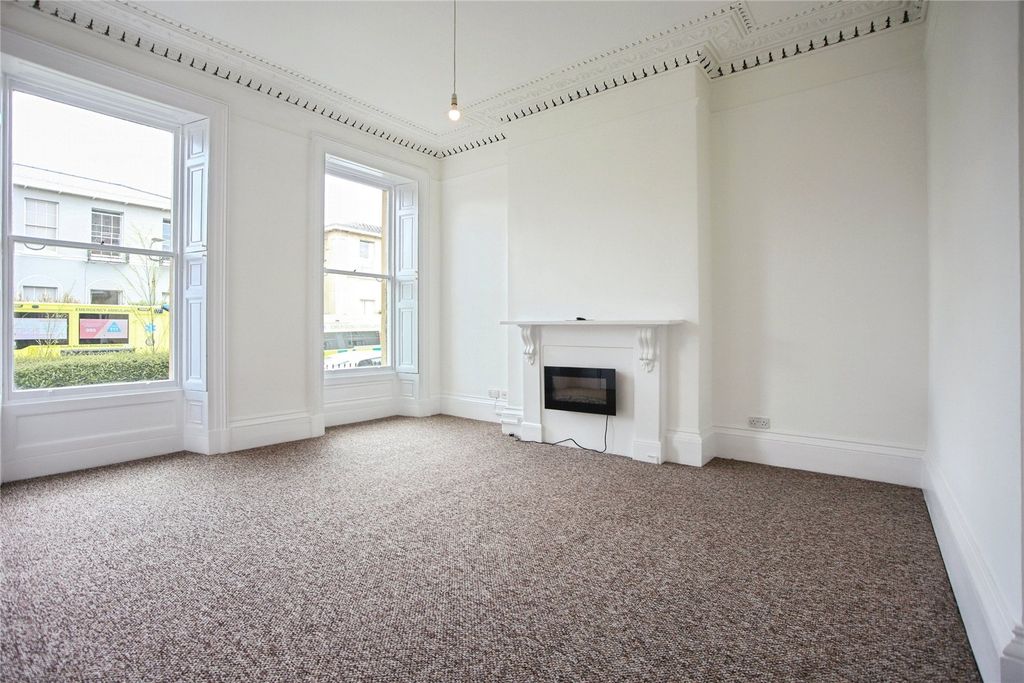 Property photo 1 of 5 Picture No. 08