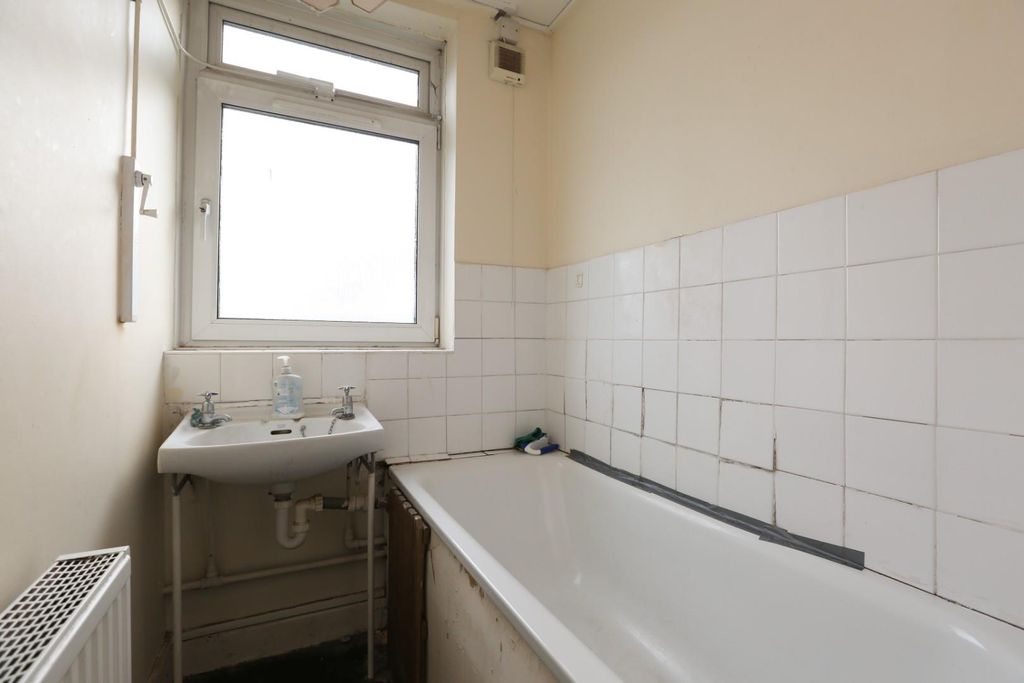 Property photo 3 of 13 Ach_7375.Jpg