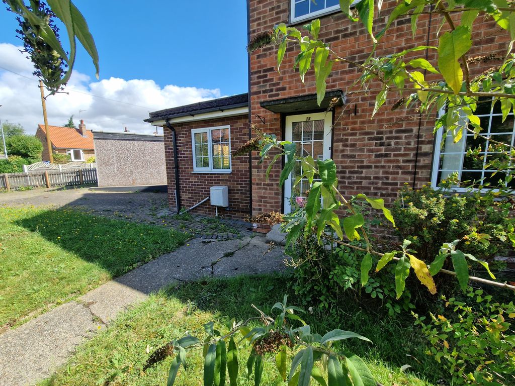 Property photo 3 of 23