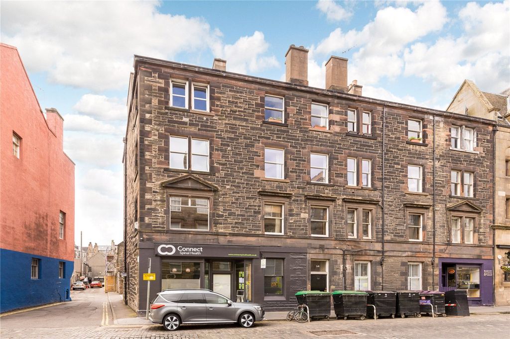 Property photo 1 of 16 Queen Charlotte St1B