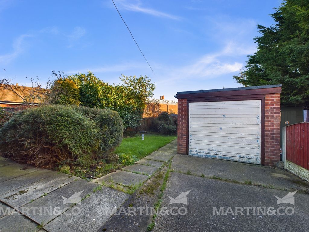 Property photo 2 of 10 Cam02406G0-Pr0367-Still007