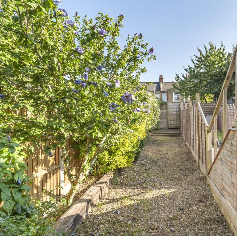 Property photo 2 of 12 Picture No. 39