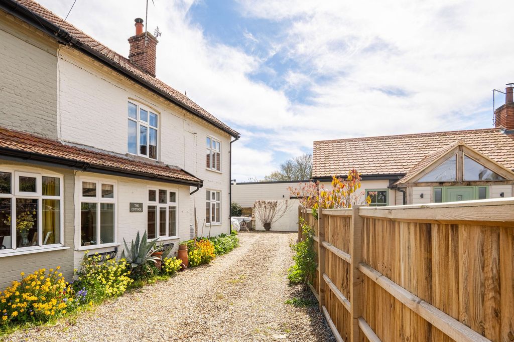 Property photo 1 of 25