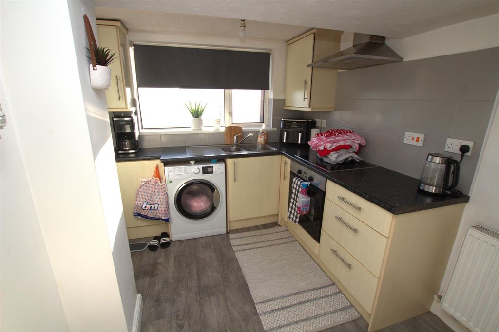 Property photo 3 of 10 4.Jpg