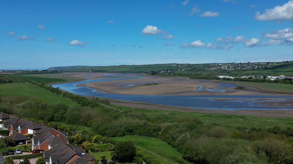 Property photo 3 of 33 Estuary View 1.Jpg