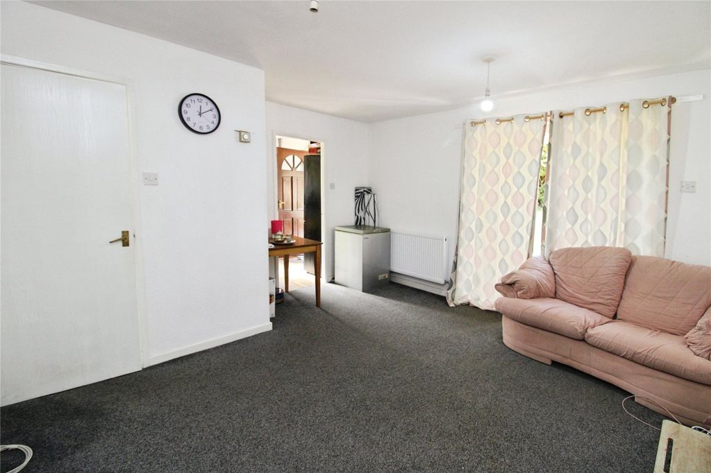 Property photo 3 of 9 Picture No. 07