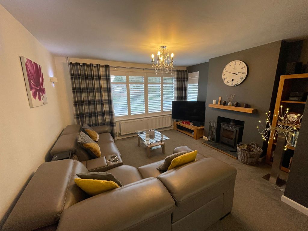 Property photo 2 of 11