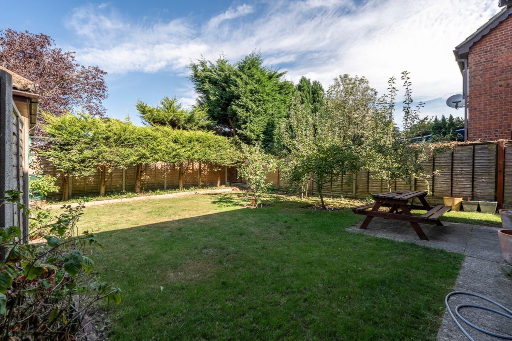 Property photo 2 of 16