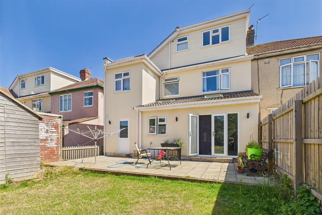 Property photo 3 of 34 46 Frome Valley Road, Frenchay, Bristol Bs16 1He |