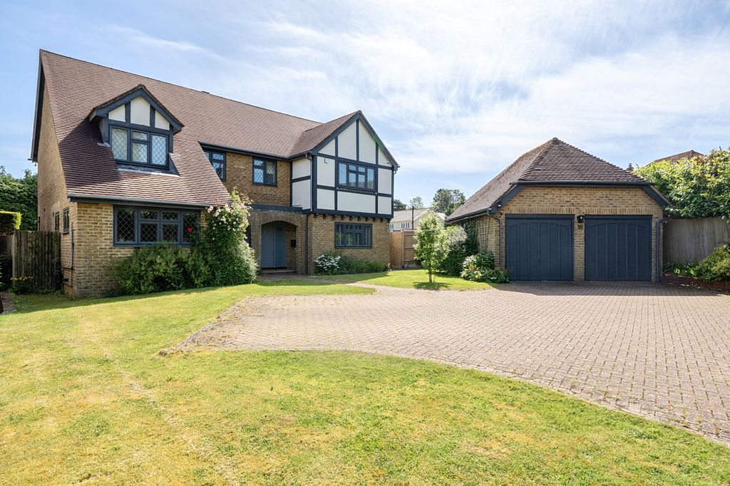 Property photo 1 of 21