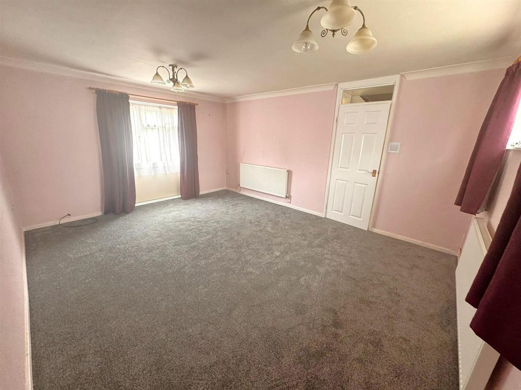 Property photo 2 of 22 Ba617E20-233c-452c-8Ffb-64Dd709Bfd85.Jpg