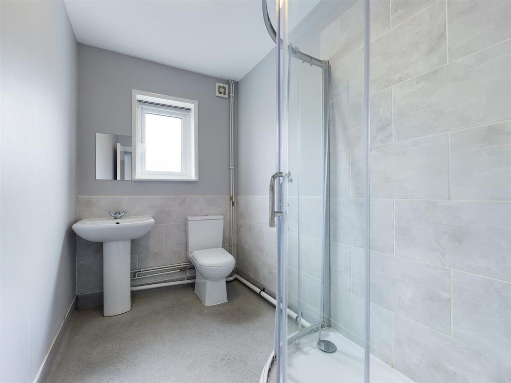 Property photo 2 of 24 Cam00739P1-Pr0014-Still05.Jpg