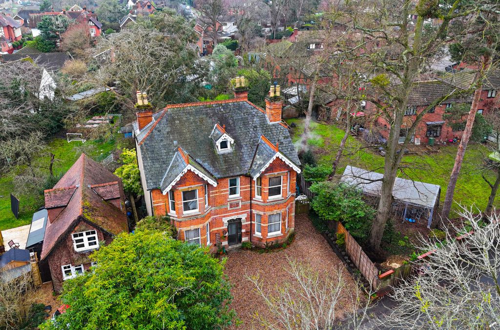 Property photo 1 of 36 17-696E23891c0Fb-...