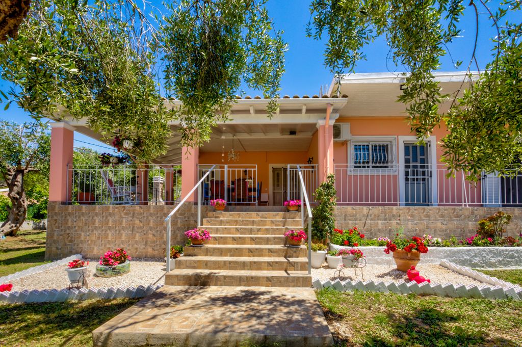 Property photo 1 of 16 Front