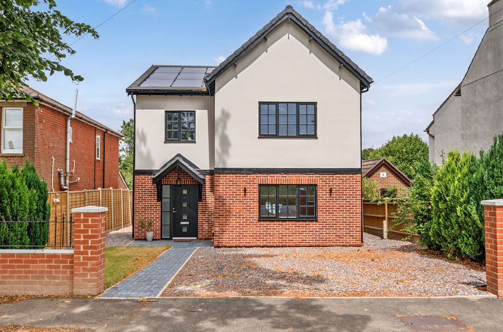 Property photo 1 of 16 1328510-3-687F805...