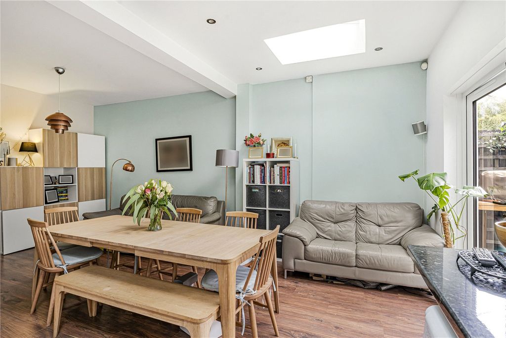 Property photo 2 of 17 Reception Room