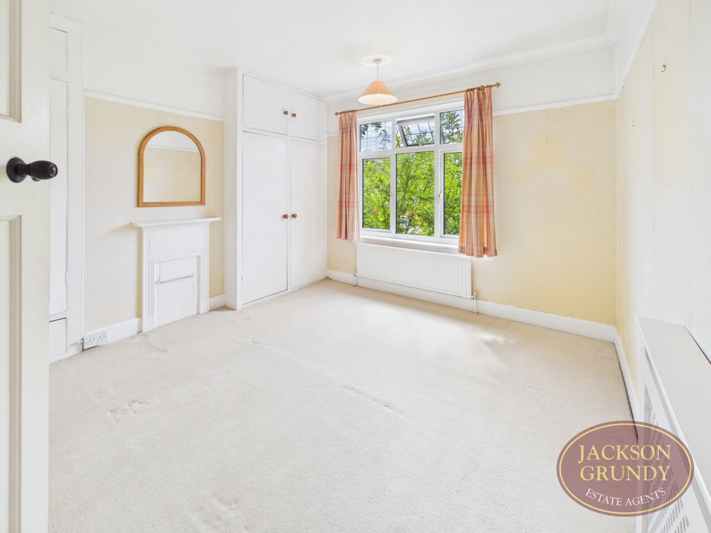 Property photo 3 of 18 Southfield Road