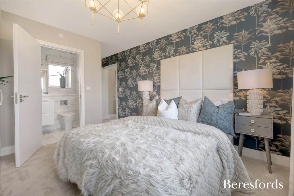 Property photo 2 of 13 Picture No. 14