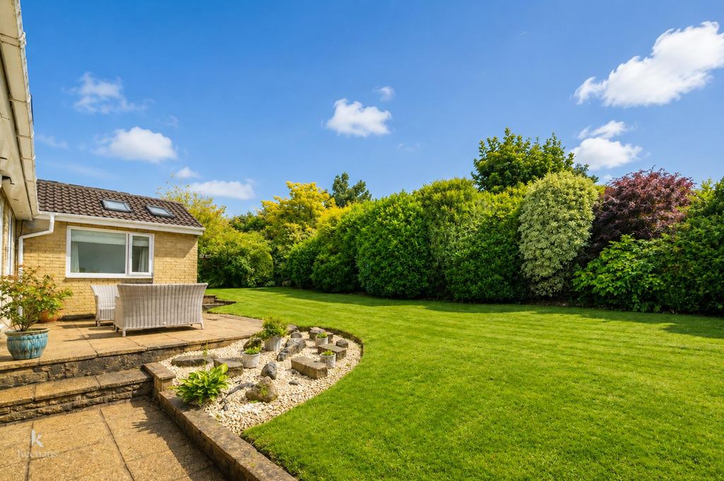 Property photo 3 of 29 12