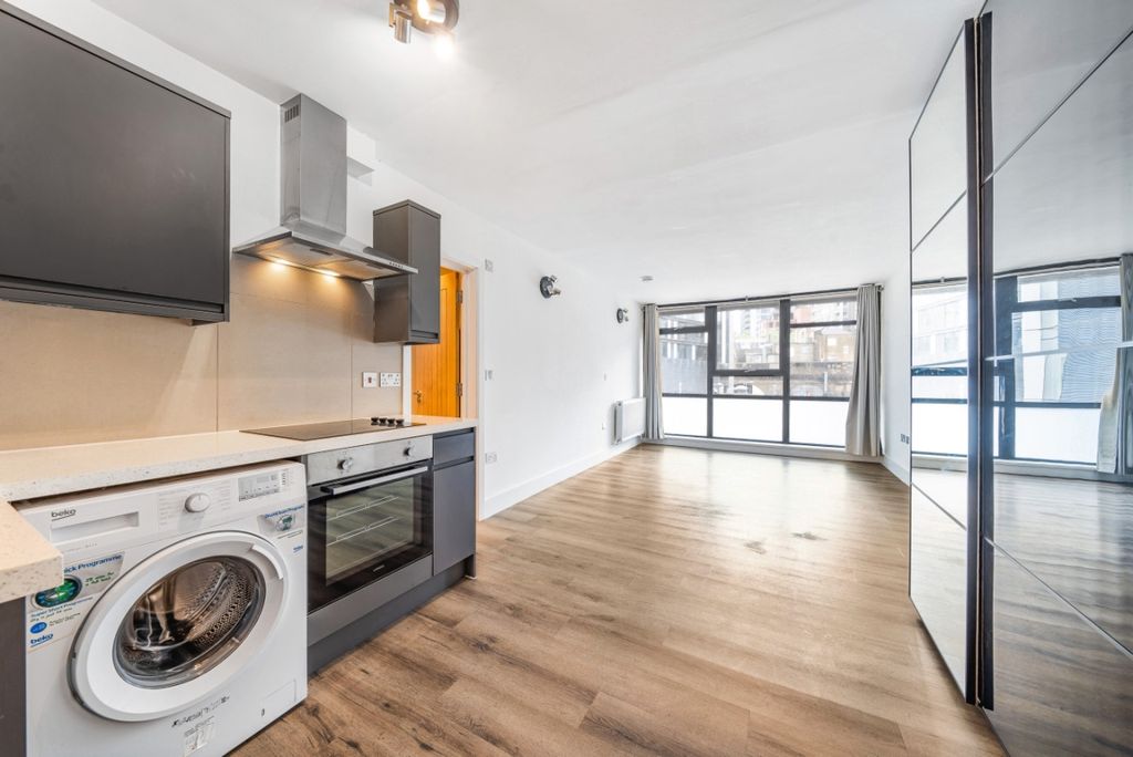 Property photo 3 of 7 1006458 (4)