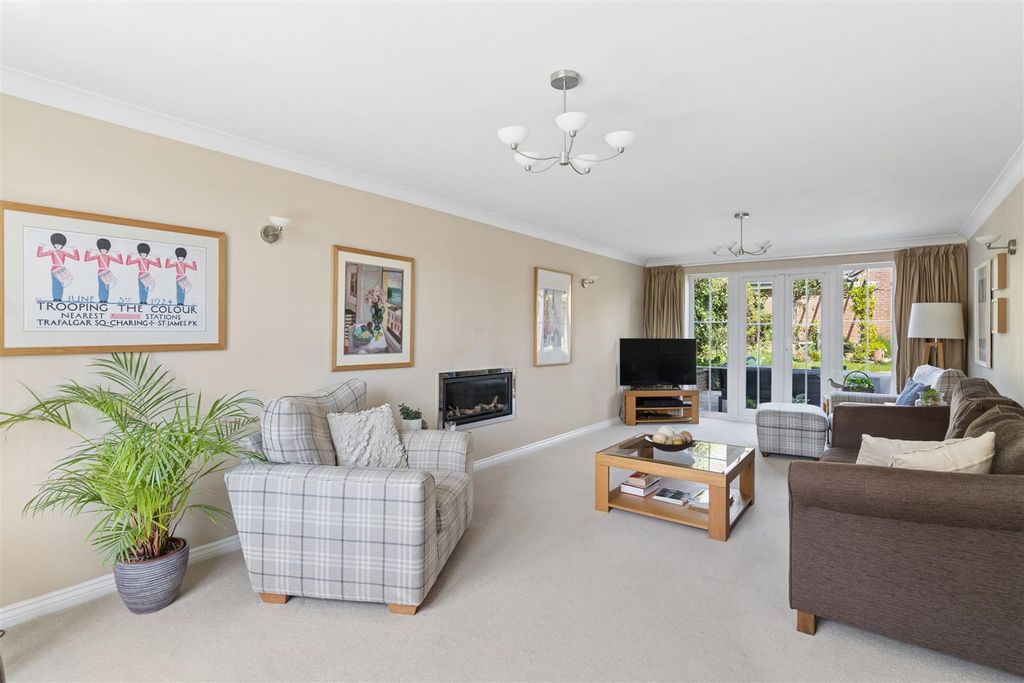 Property photo 2 of 30 Dsc00626-E39A8F088Cf57F2E04d6A53F0B025A29.Jpg