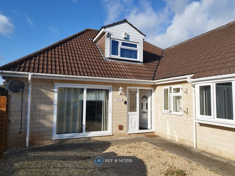 Property photo 1 of 11 Main Entrance