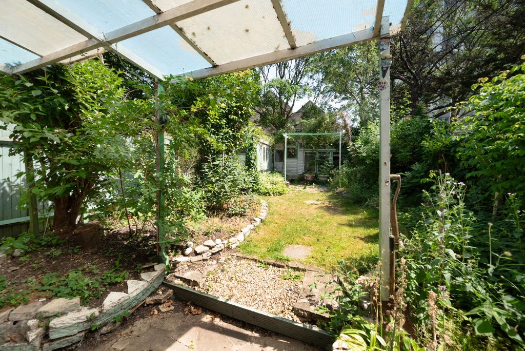 Property photo 1 of 12 5154170