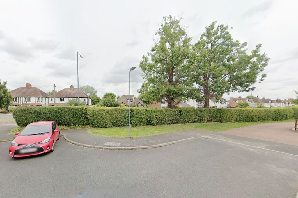 Property photo 3 of 8