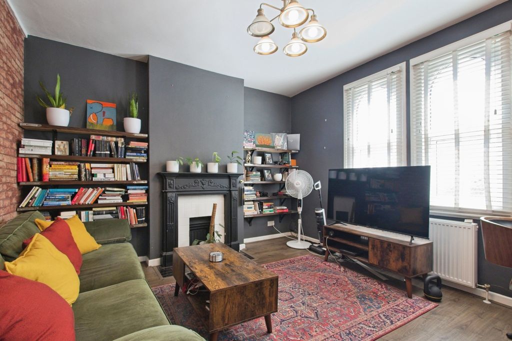 Property photo 3 of 19 Img_0481