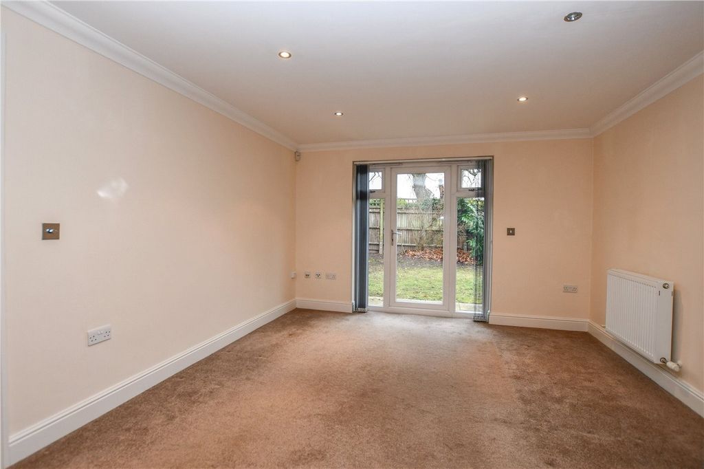 Property photo 3 of 12 Picture No. 05