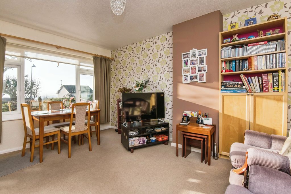 Property photo 3 of 17 Photography