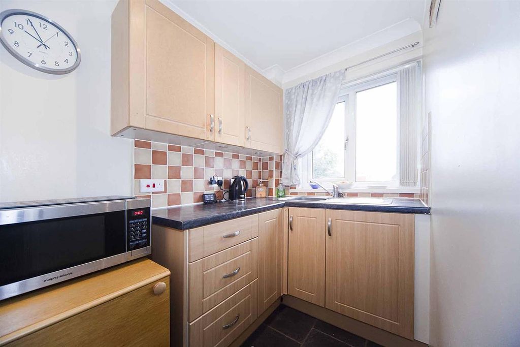 Property photo 2 of 10 Img_8621.Jpg