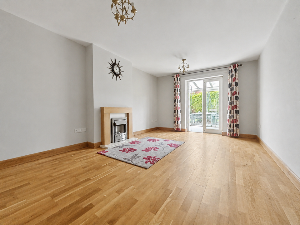 Property photo 2 of 10 Junecherryorchardlounge