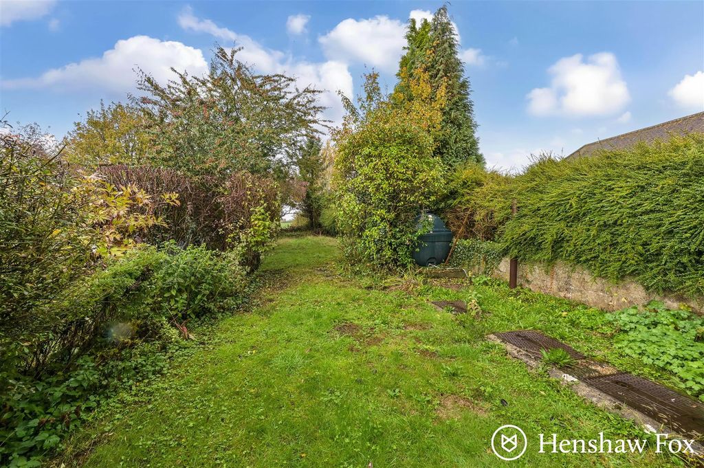 Property photo 2 of 17 Ph2_6273137 - Copy.Jpg