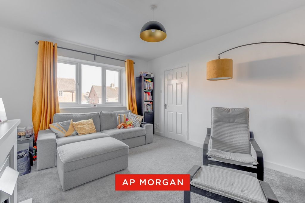 Property photo 3 of 15 Picture No. 07