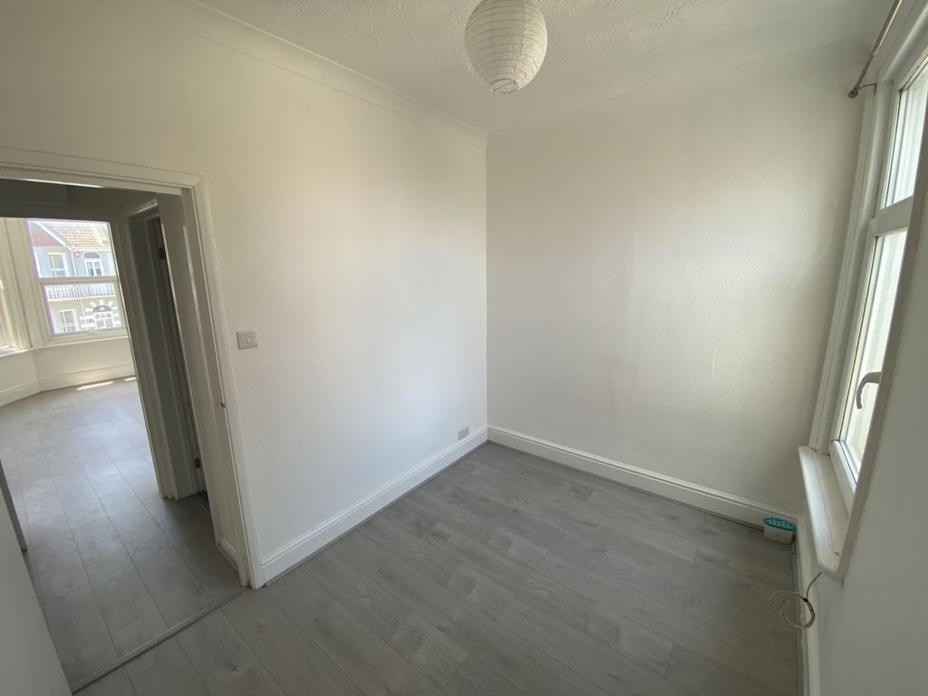 Property photo 3 of 7 Bedroom