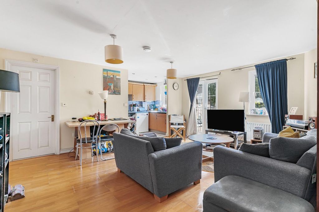 Property photo 1 of 18 15_60913.Jpg