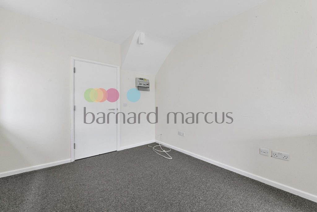 Property photo 1 of 7 View