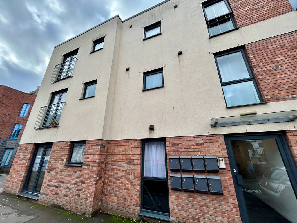 Property photo 1 of 9 View