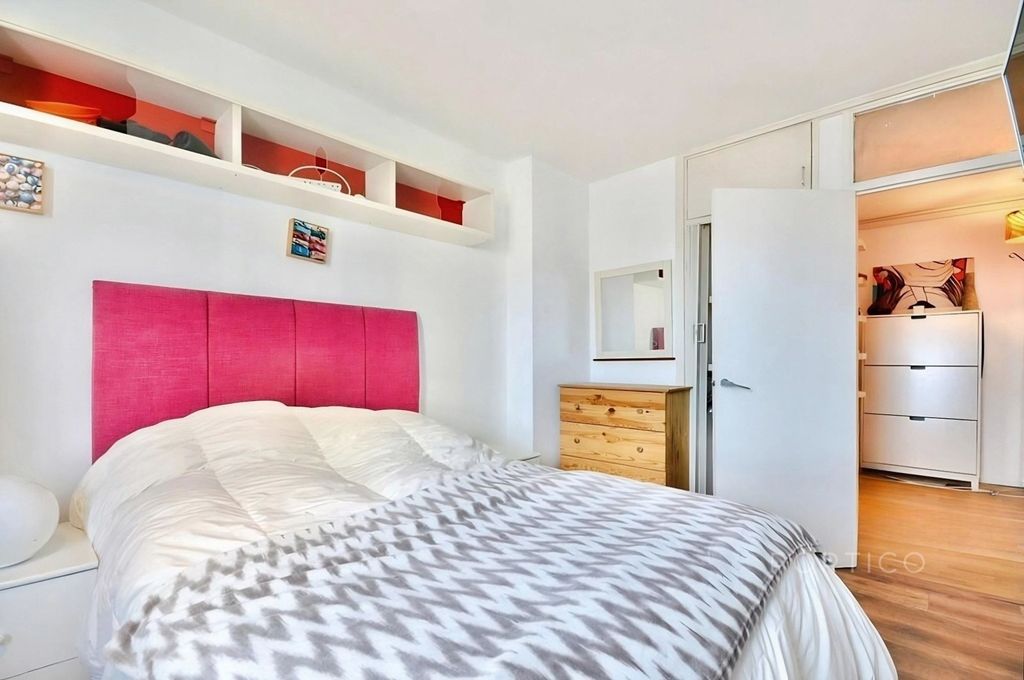 Property photo 3 of 7 Pbox-Img.Jpg