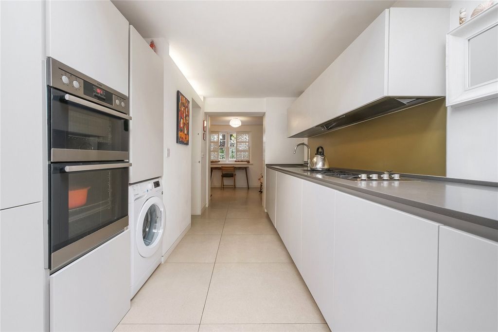 Property photo 3 of 18 Picture No. 14