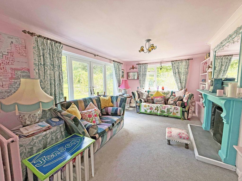 Property photo 3 of 16 Photo 3