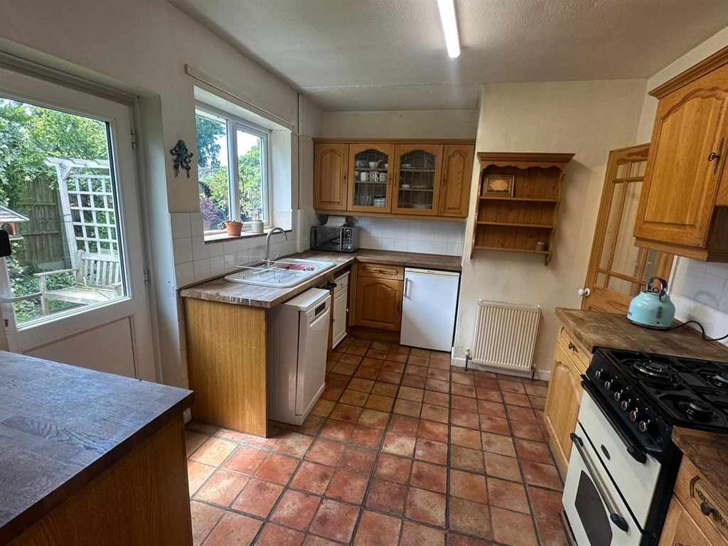 Property photo 3 of 18