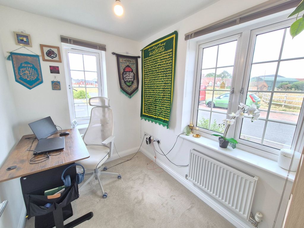 Property photo 3 of 21