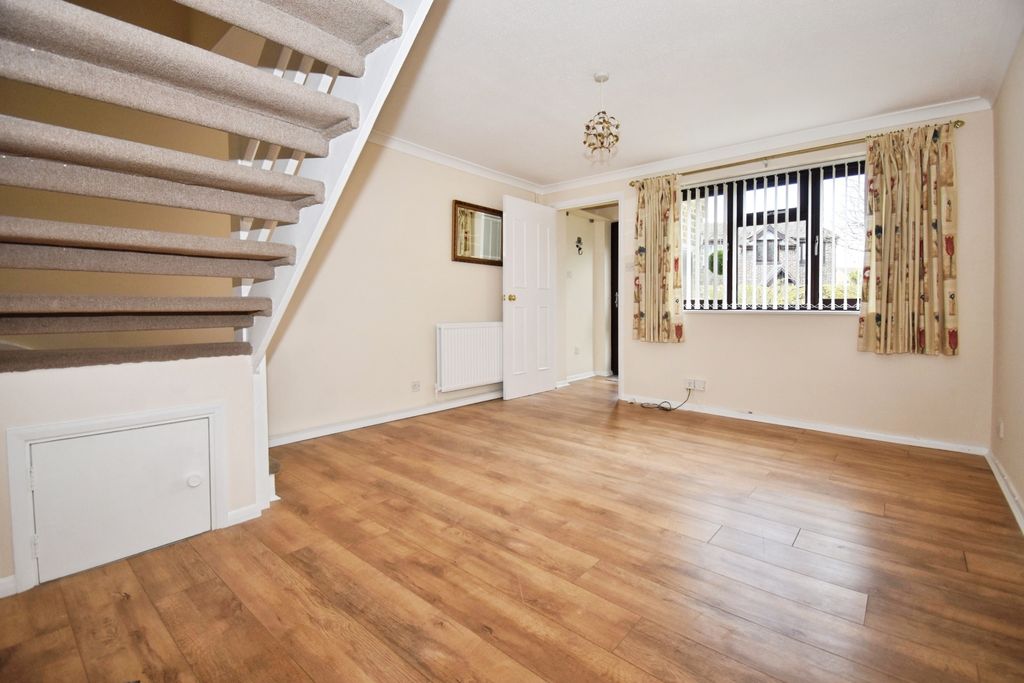 Property photo 3 of 8 Living Room